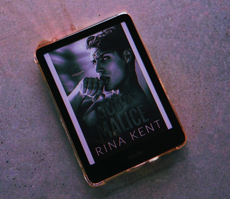 God of Malice, Rina&nbsp;Kent