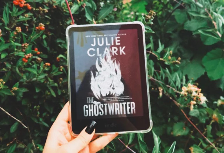 The Ghostwriter, Julie&nbsp;Clark